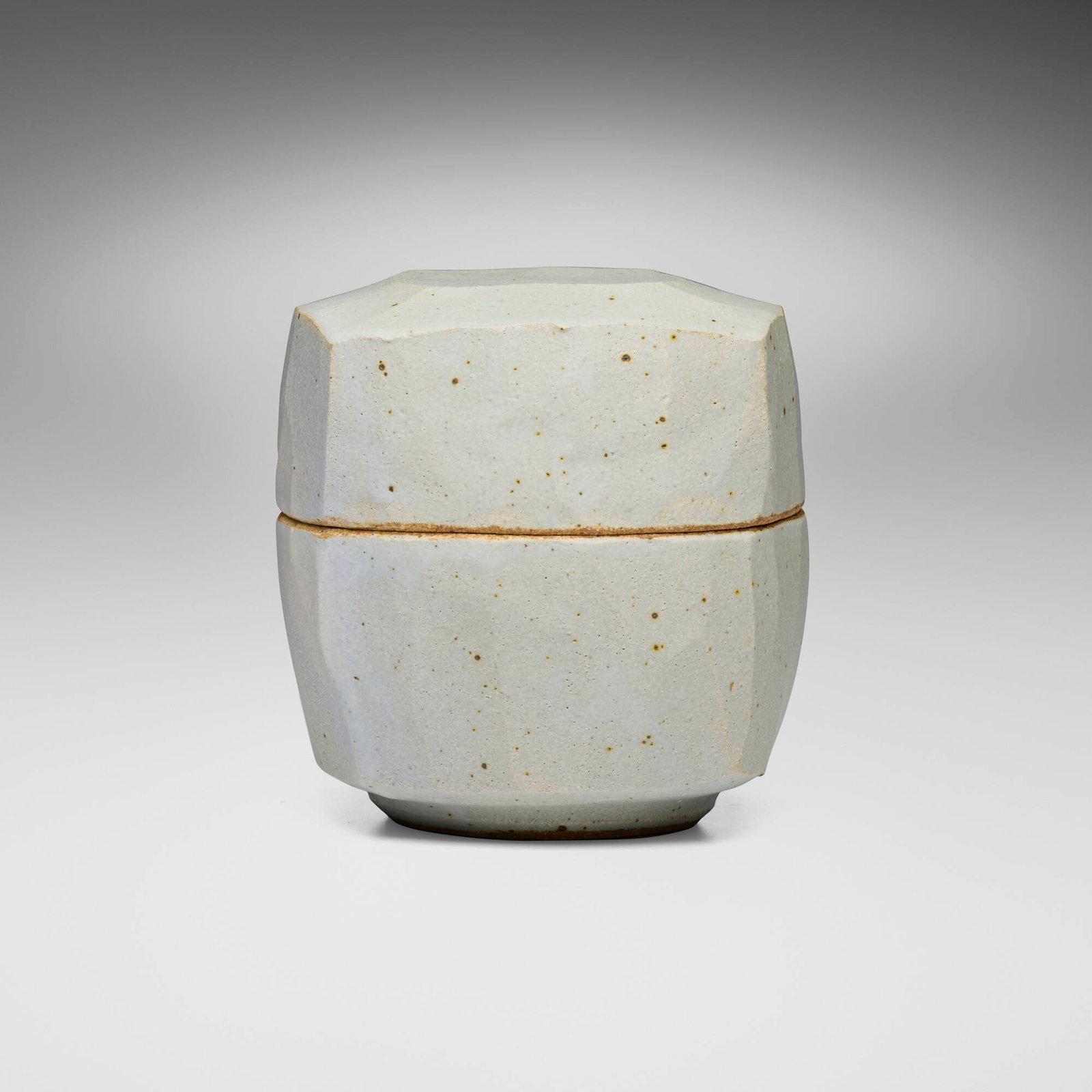 Warren Mackenzie, Gray Button Box - 2