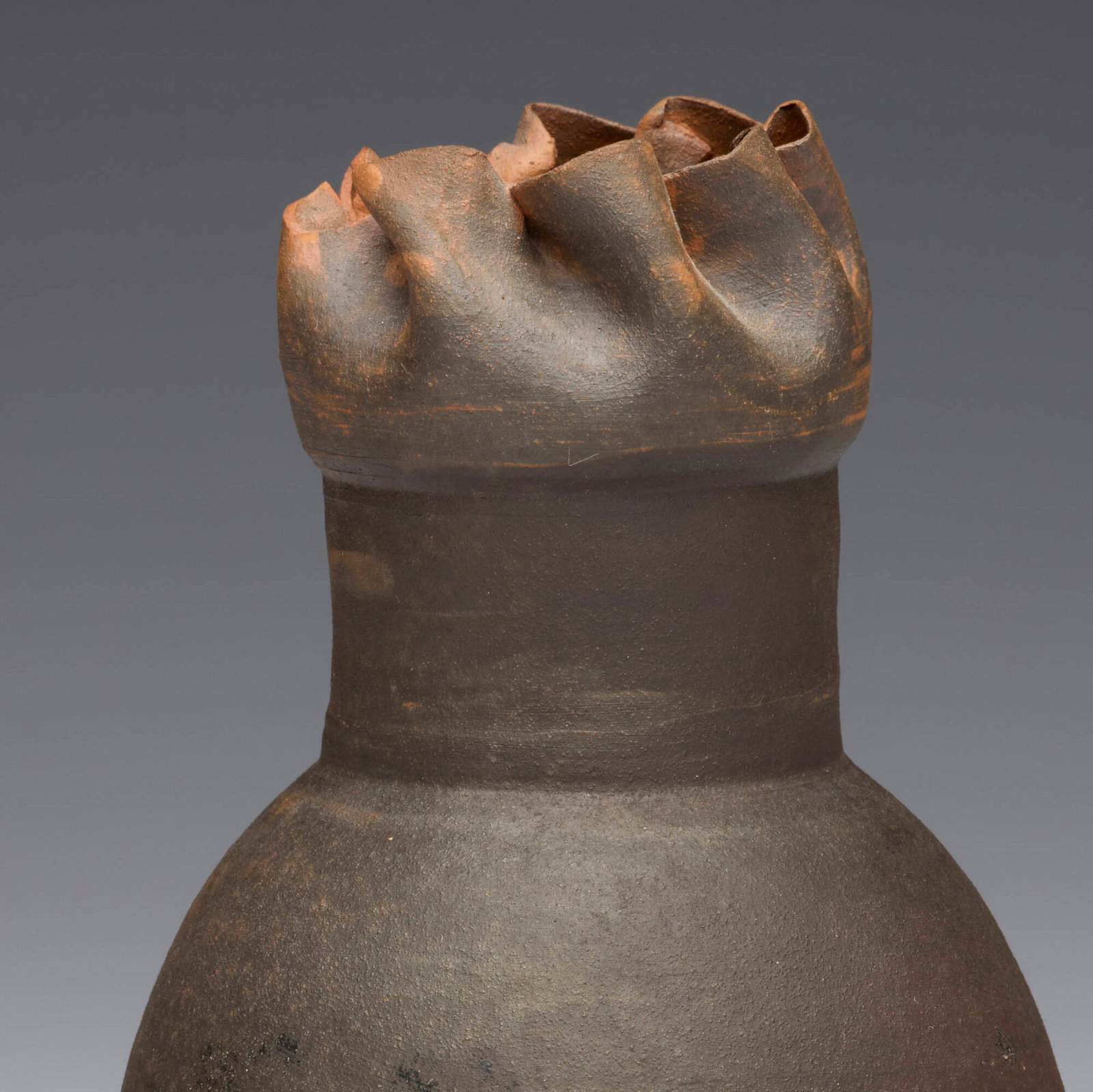 George E. Ohr, Vase - 3