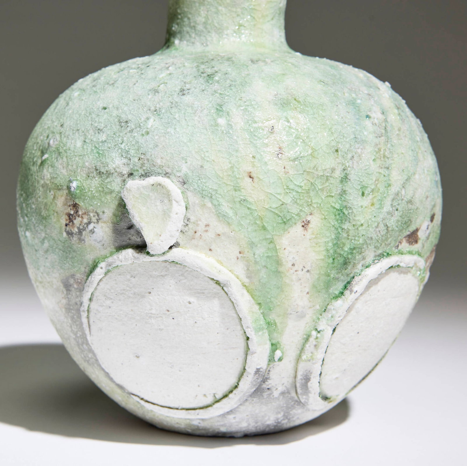 Yui Tsujimura, Vase with long neck - 4