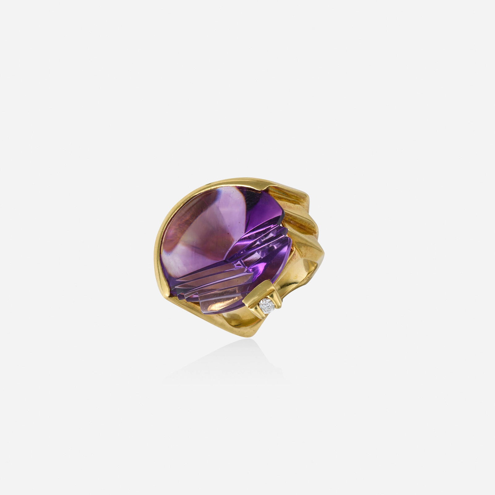 Susan Helmich and Bernd Munsteiner, Amethyst, diamond, and gold ring: Susan Helmich and Bernd Munsteiner Amethyst, diamond, and gold ring Lori Ulanova was one of the first female violinists in the Los Angeles Philharmonic Set with round brilliant-cut diamonds and a fanc