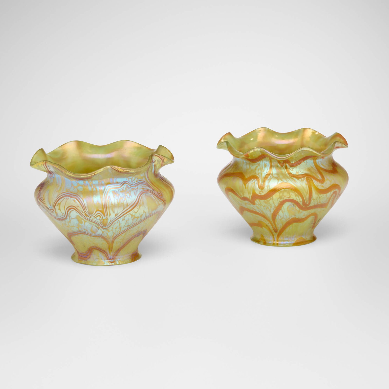 Loetz, Phanomen shades (Gre 1/104), pair: Loetz Phanomen shades (Gre 1/104), pair Austria, c. 1901 hand-blown glass 3.5 h x 4.5 dia in (9 x 11 cm) 3.5 h x 4.375 dia in (9 x 11 cm) Literature: Loetz Bohemian Glas