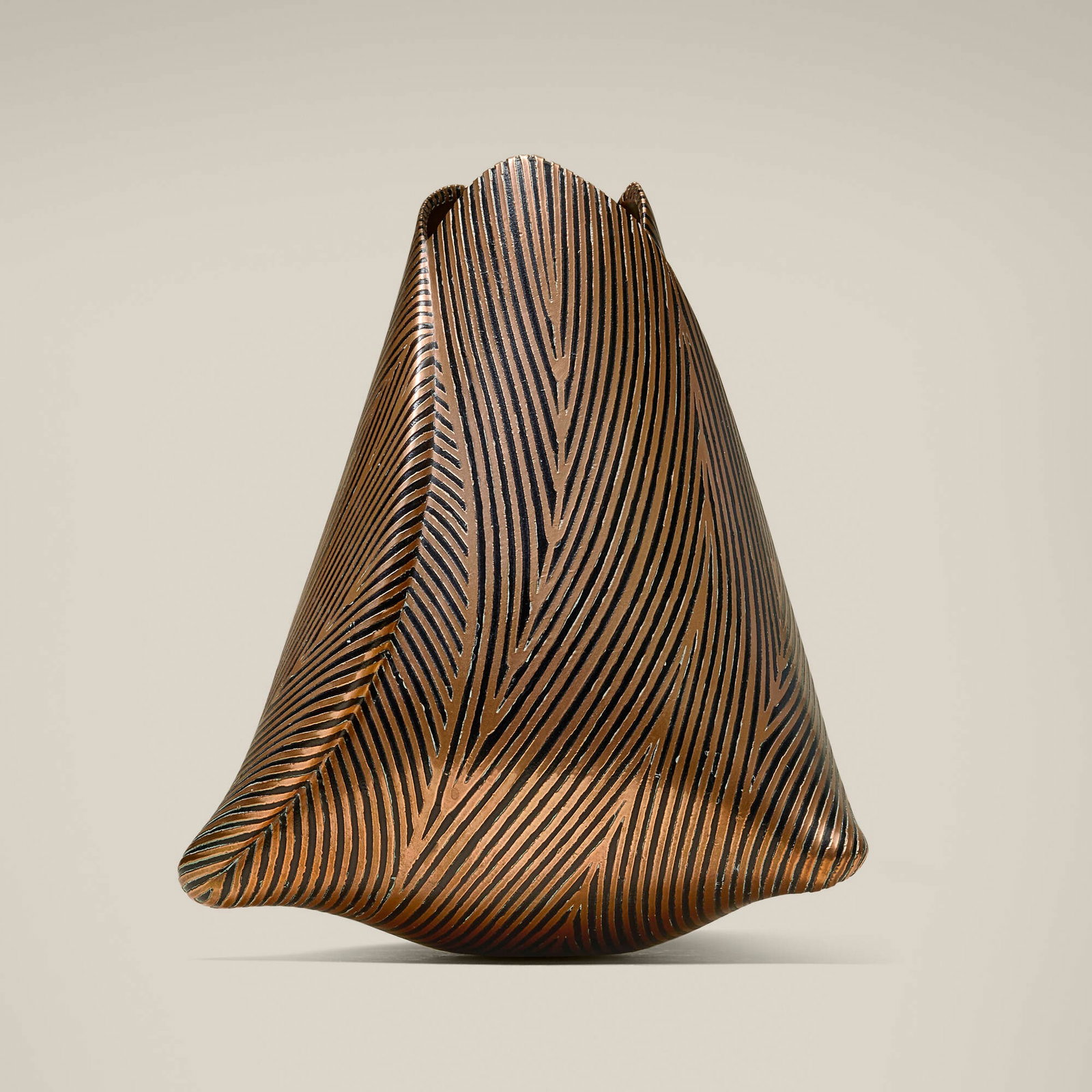 Chunghi Choo, Untitled: Chunghi Choo Untitled 1987 enameled copper 8.25 h x 7.5 w x 6.5 d in (21 x 19 x 17 cm) Raised signature and date to underside 'Chunghi Choo 1987'. Provenance: Collection of Jack Lenor
