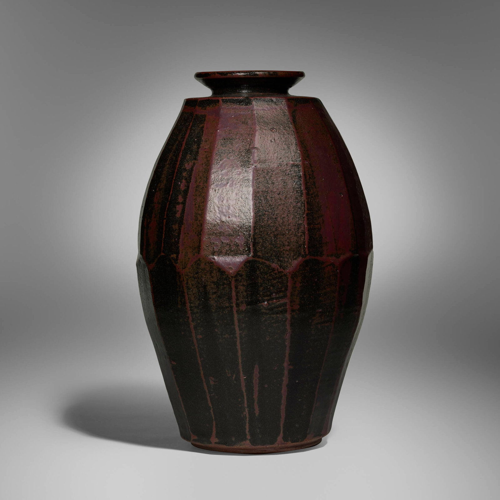 Hans Vangso, Early and Large vase (1 of 5)