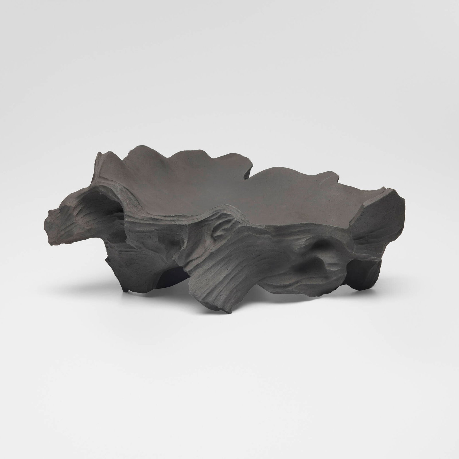 Akashi Murakami, Untitled: Akashi Murakami Untitled c. 2018 porcelain with engobe 7.25 h x 17 w x 14 d in (18 x 43 x 36 cm) Incised signature to underside 'AM'. This work will ship from Lambertville, New Jer