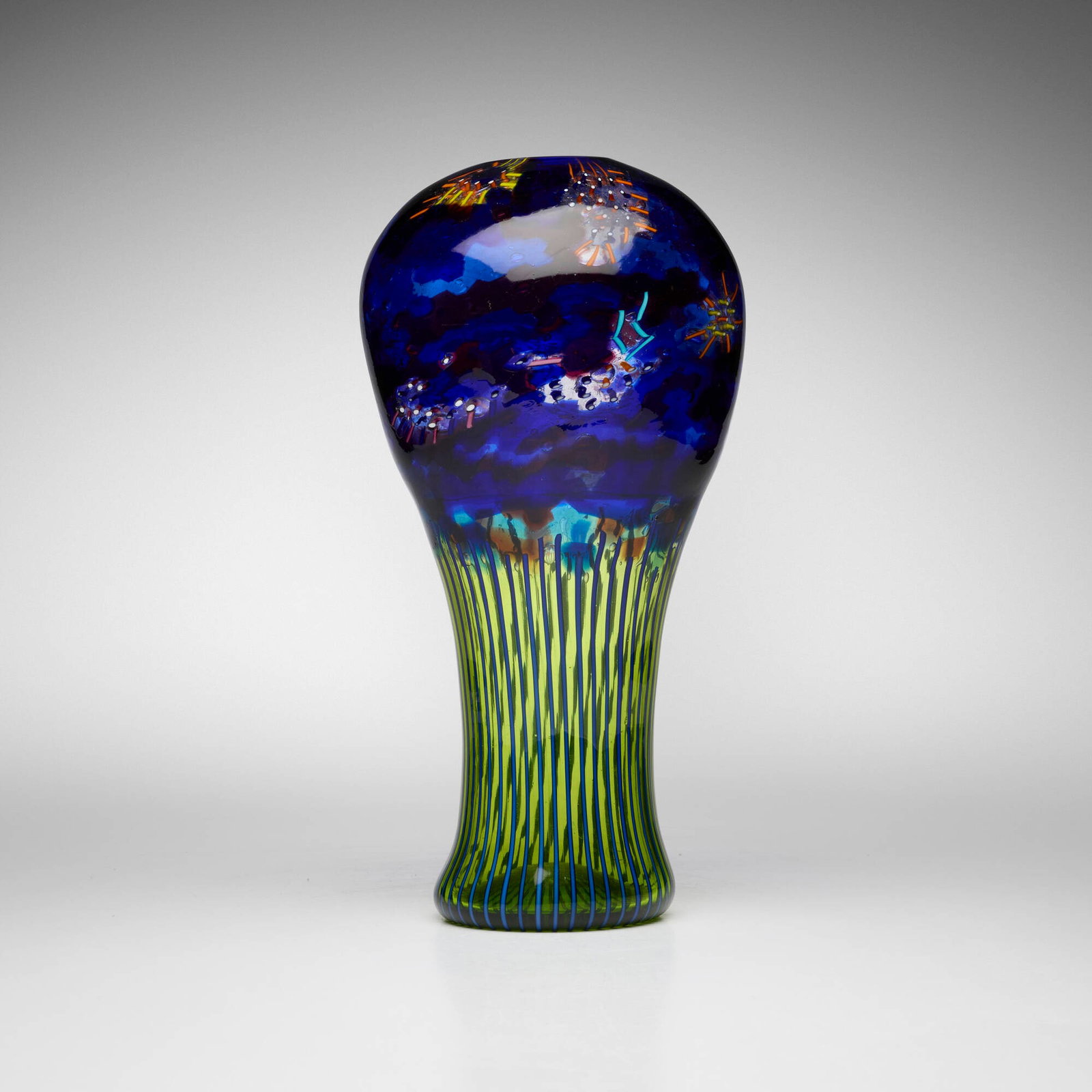 Laura de Santillana, Fiori vase (1 of 4)