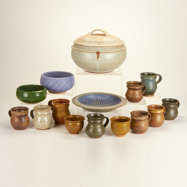 VAL CUSHING: Fifteen pieces, USA, late-20th/early-21st c.: nine mugs, two cups, two bowls, one covered casserole dish, and one shallow vessel; All marked, three dated 2006; Largest: 11" dia.