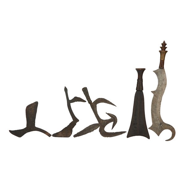 AFRICAN THROWING KNIVES: Five in iron, 20th c.; Longest: 13"