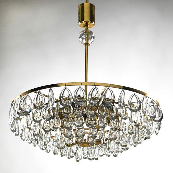 GAETANO SCIOLARI: Six-socket chandelier, 1960s; Brass, crystal; Unmarked; 18 1/2" x 20" dia.