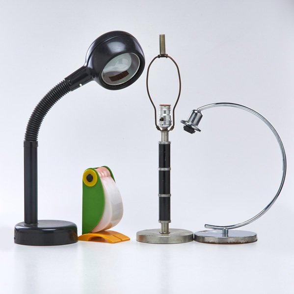 MODERN LIGHTING: Fagerhults table lamp, together with floor lamp and three desk lamps, USA/Switzerland, 20th c.; Plastic, aluminum, chromed and enameled metals; One sticker label "Lumess / Made in Switzerland"; Talles
