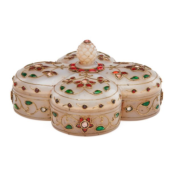 MUGHAL STYLE WHITE JADE COVERED BOX: Quatrefoil design, set with gold set foil back pastes, 20th c.; 2 1/2" x 4 1/2"