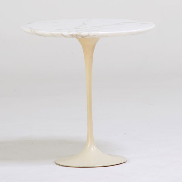 EERO SAARINEN; KNOLL ASSOCIATES: Tulip side table, New York, 1960s; Enameled steel, Carrera marble; Manufacturer label; 20 1/2" x 20" dia.