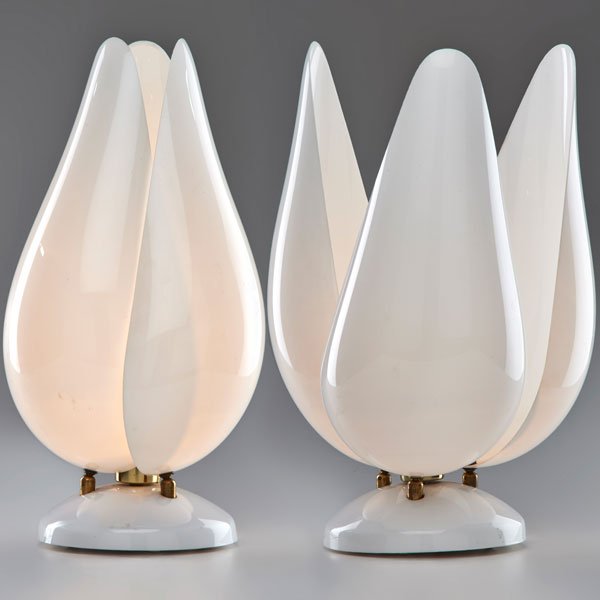 ROUGIER: Pair of table lamps with three adjustable petal shades, Canada, 1970s; Acrylic, brass; Unmarked; 21 1/2" x 10"