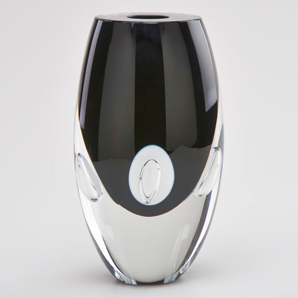TIMO SARPANEVA: Claritis black and white sommerso vase with three submerged bubbles, Finland, ca. 1985; Signed TS; 7 3/4 x 4" dia.