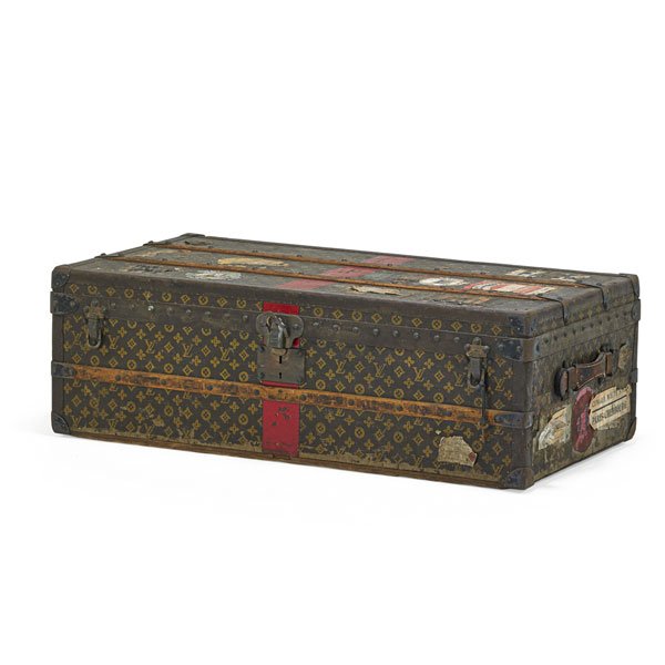 LOUIS VUITTON STEAMER TRUNK: Fitted interior with removable tray, France, early 20th c.; Serial number 761984; 13" x 39 3/4" x 21"