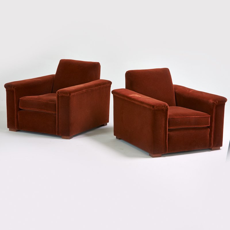 GILBERT ROHDE (Attr.): Pair of lounge chairs, USA, 1940s; Mohair, wood; Unmarked; 31" x 35" x 40"