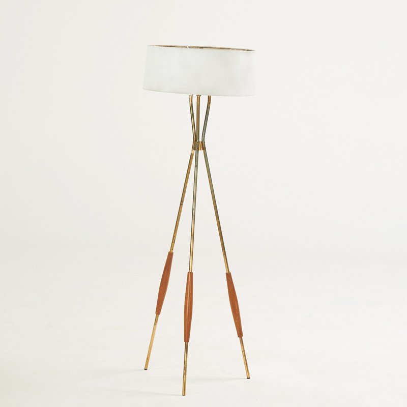 GERALD THURSTON; LIGHTOLIER: Floor lamp, USA, 1950s; Brass, walnut, painted linen and metal shade; 51 1/2" x 17"