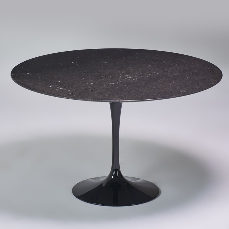 EERO SAARINEN; KNOLL STUDIO: Tulip dining table, Italy, 2000s; Enameled metal, polished marble; Manufacturer's labels; 28 1/2" x 47"