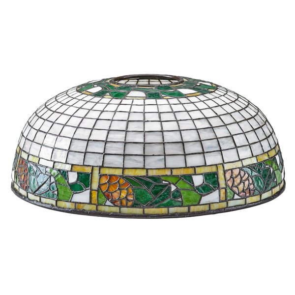 BIGELOW, KENNARD Fine lamp shade (1 of 2)