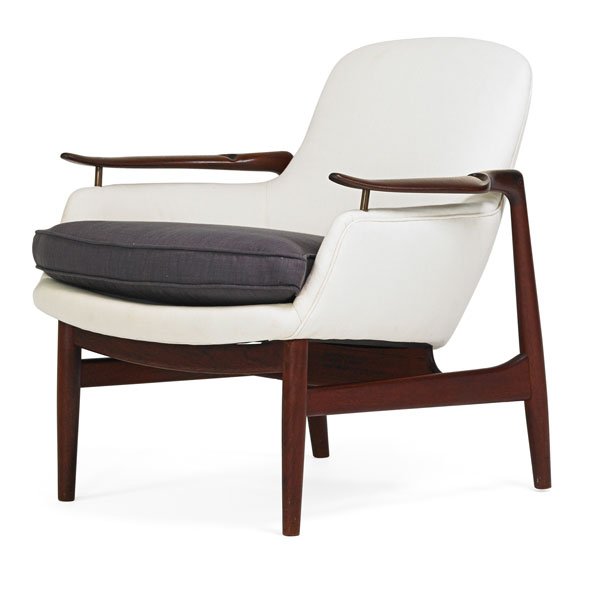 FINN JUHL Lounge chair (1 of 3)