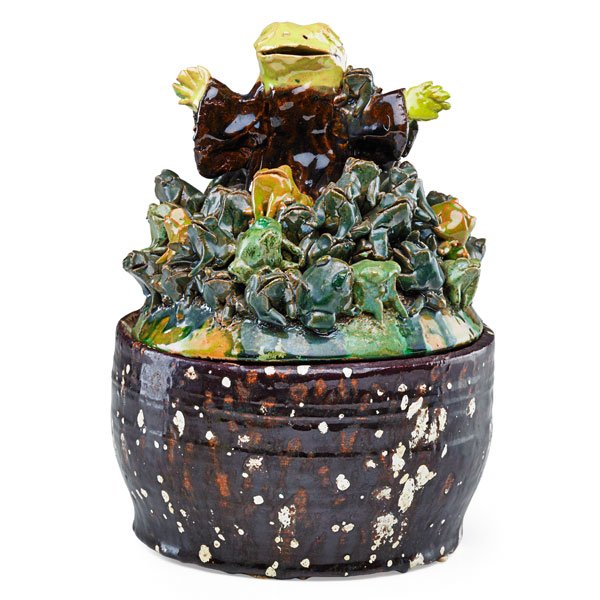 DAVID GILHOOLY Lidded frog vessel (1 of 3)