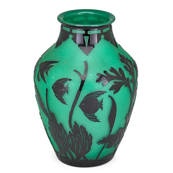 STEUBEN Fine acid cut-back vase (1 of 3)