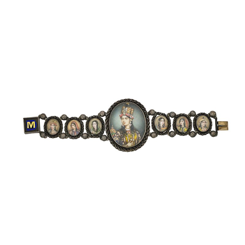 INDIAN SCHOOL PORTRAIT BRACELET OF PROMINENT WOMEN (1 of 1)