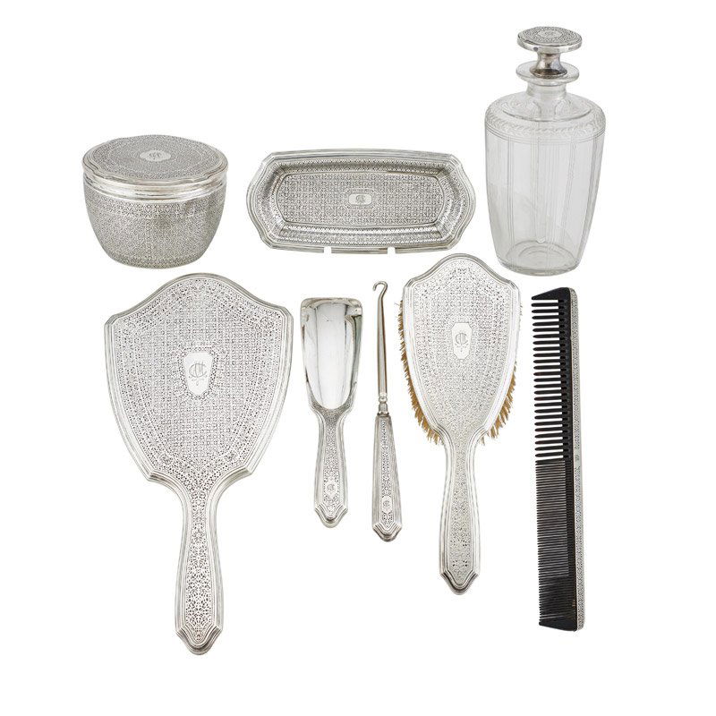 TIFFANY & CO. STERLING SILVER DRESSER SET