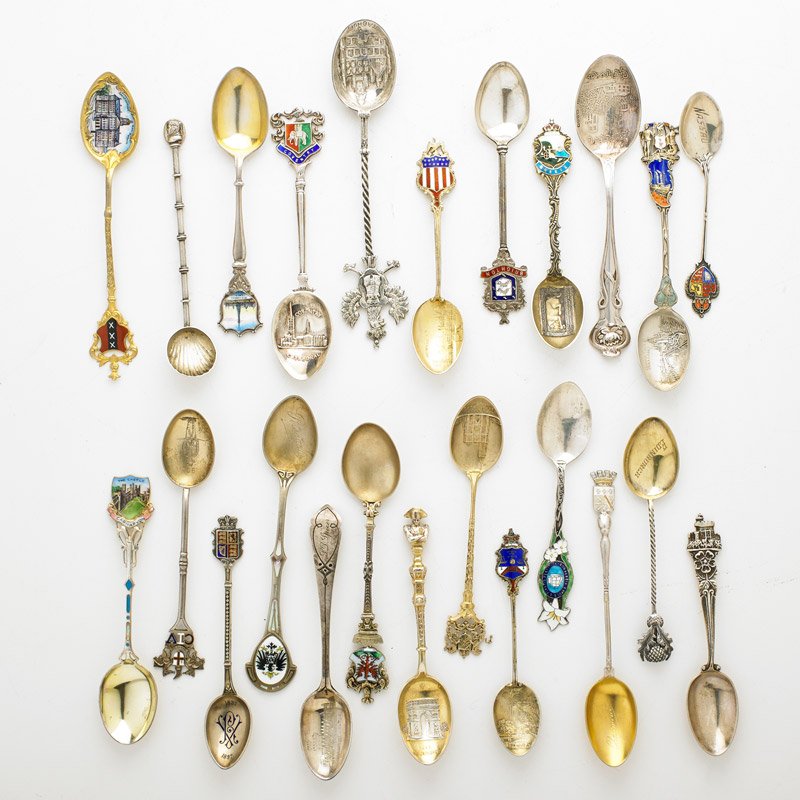 WORLD SILVER SOUVENIR SPOONS (1 of 1)