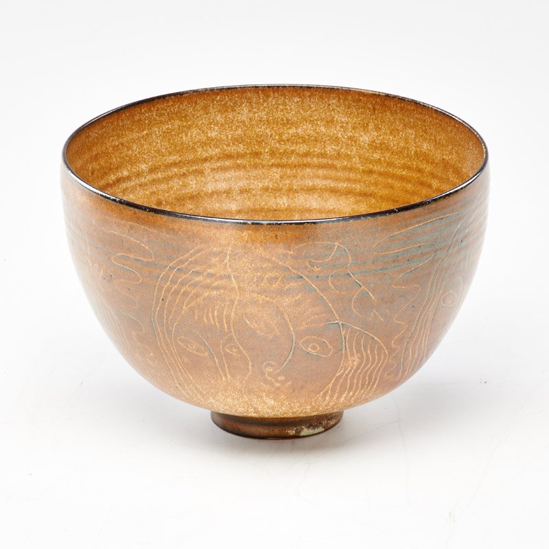 EDWIN & MARY SCHEIER: Bowl incised with figures, New Hampshire, ca. 1950/60; Incised signature; 5" x 7 1/2" dia.