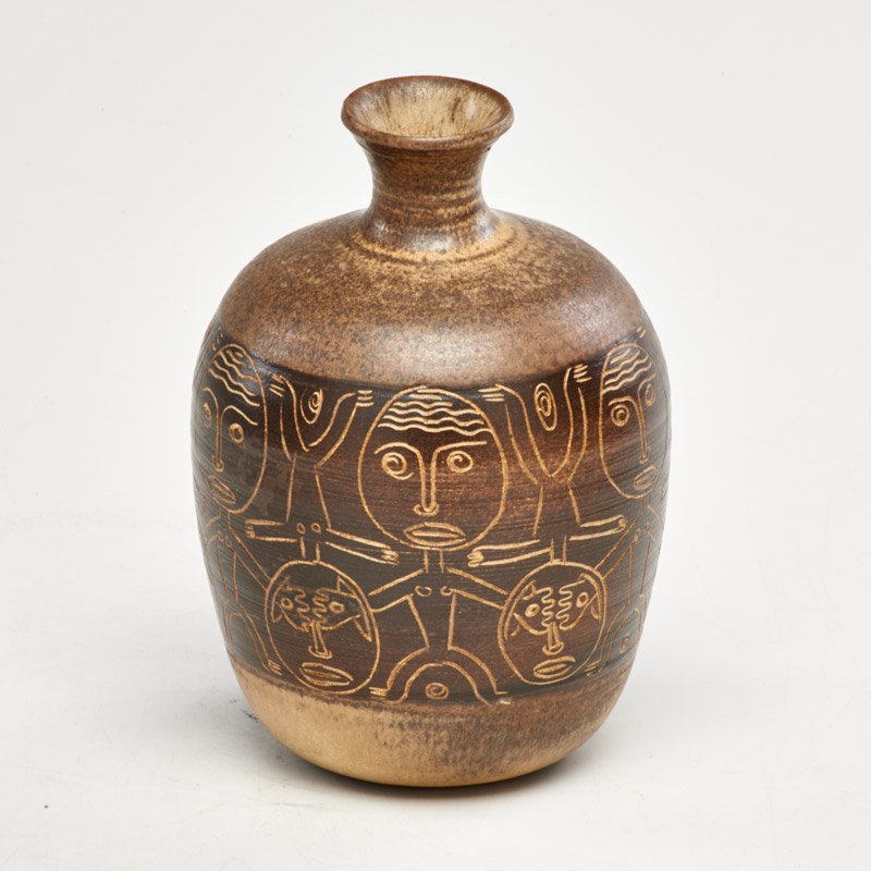 EDWIN & MARY SCHEIER: Bottle-shaped vase with incised decoration, New Hampshire, 1950/60s; Incised signature; 6 1/2" x 4 1/2"