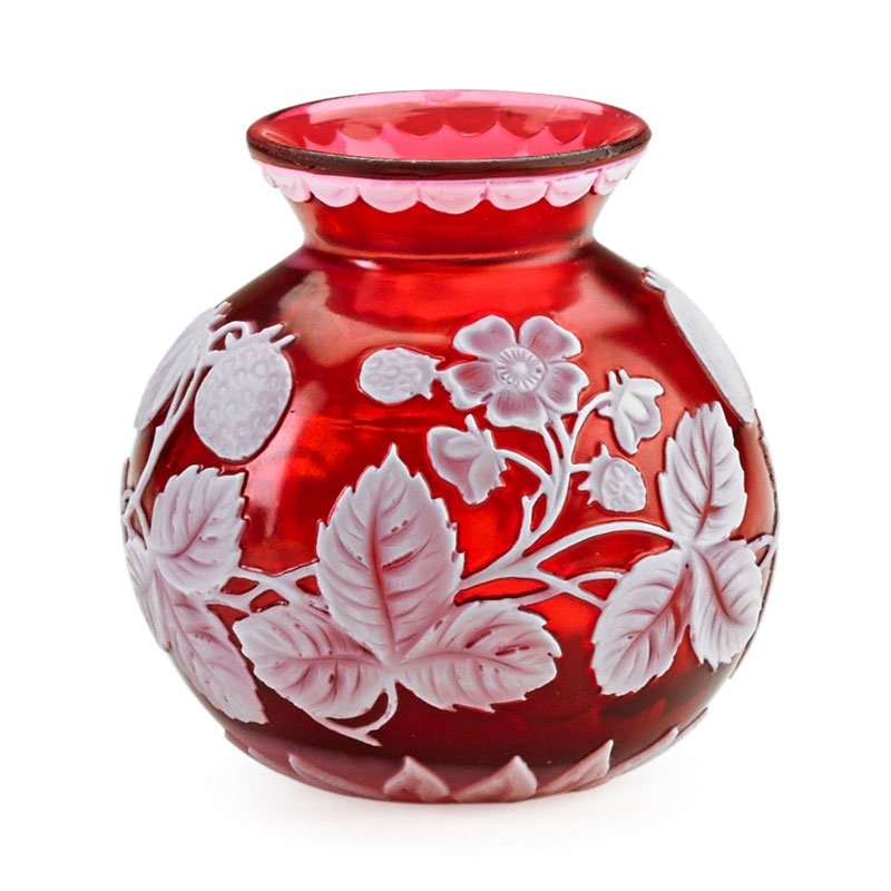 STYLE OF THOMAS WEBB & SONS Cabinet vase: STYLE OF THOMAS WEBB & SONS;Cameo glass cabinet vase with strawberries, England, 1890s; Unmarked; 2 1/2" x 2 1/4";Provenance: Private collection, New Jersey