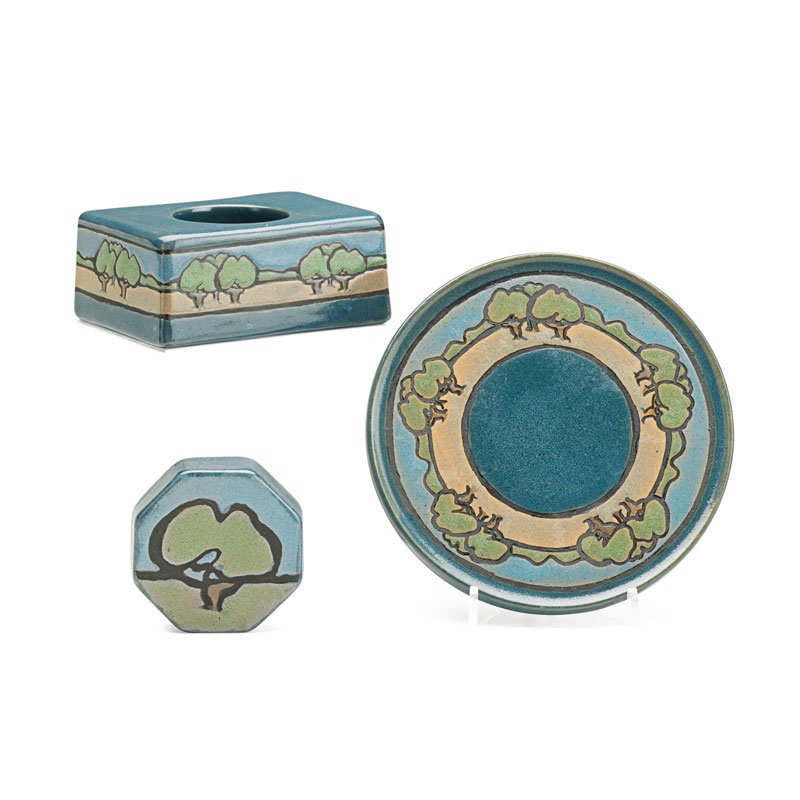 SATURDAY EVENING GIRLS Three pieces w/ trees (1 of 2)