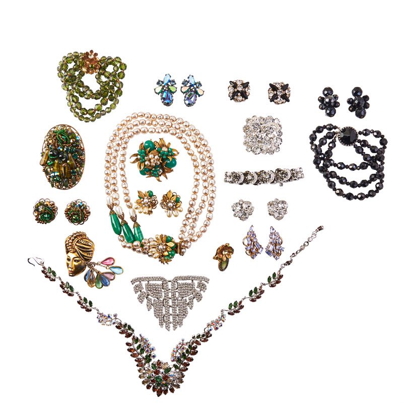 26 PIECES OF COLORFUL COSTUME JEWELRY (1 of 1)
