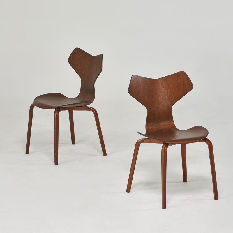 ARNE JACOBSEN; FRITZ HANSEN (1 of 1)