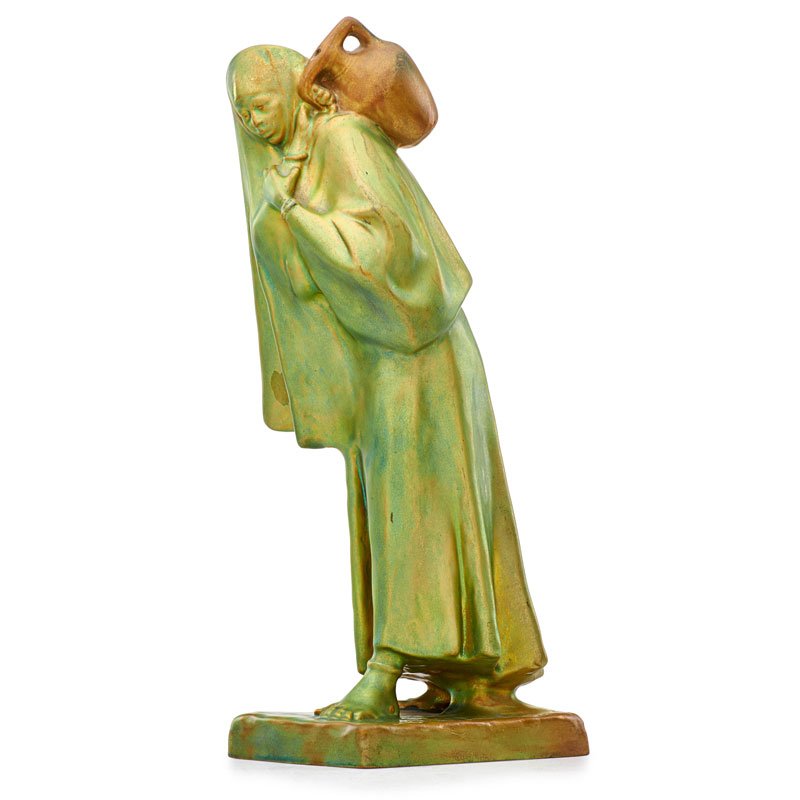 ZSOLNAY Bedouin woman figurine (1 of 4)