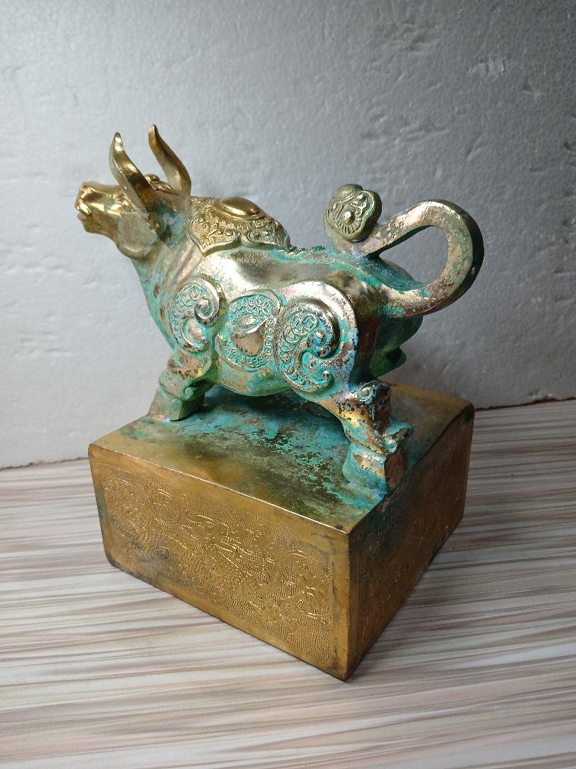 Yuan Dynasty Gilt Bronze Seal of Wo Kuo Tai (1186-1242) (1 of 7)