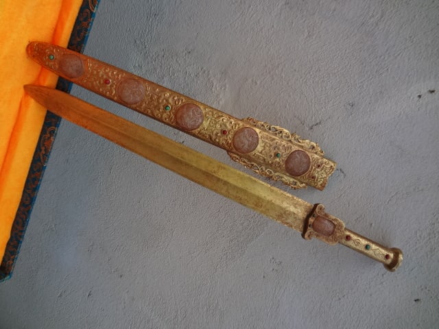 Elegant Tang Dynasty Gilt bronze Sword with White Jade Decoration (1 of 8)