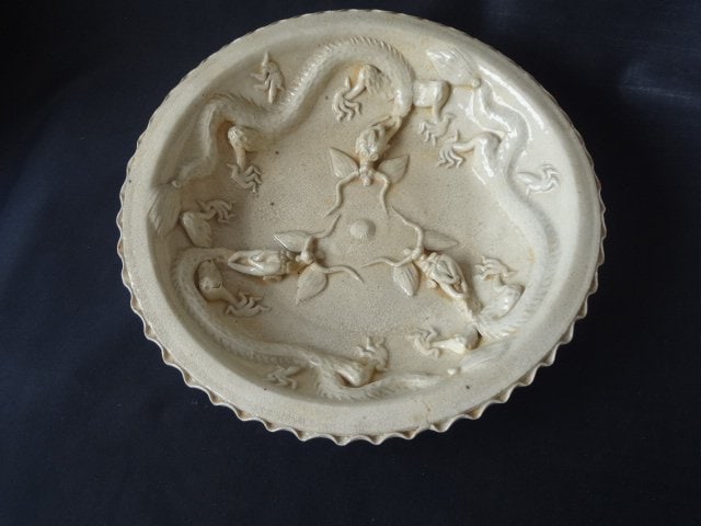 Rare Song Dynasty White Glaze Plate with 3-dimensional Dragon Motifs (1 of 6)
