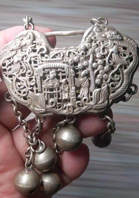 Republic Period Silver Pendant (1 of 4)