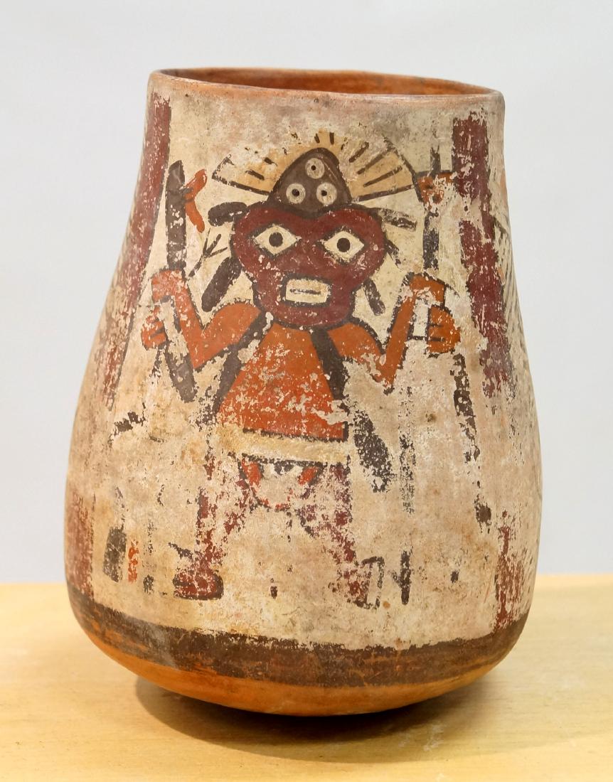 PRE-COLUMBIAN MESO-AMERICAN DECORATED POTTERY VESSEL. (1 of 1)