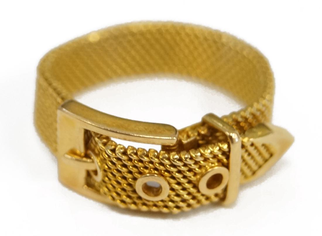 LOT YELLOW GOLD (TESTS 14K) BELT-FORM RING. LENGTH 3 (1 of 1)