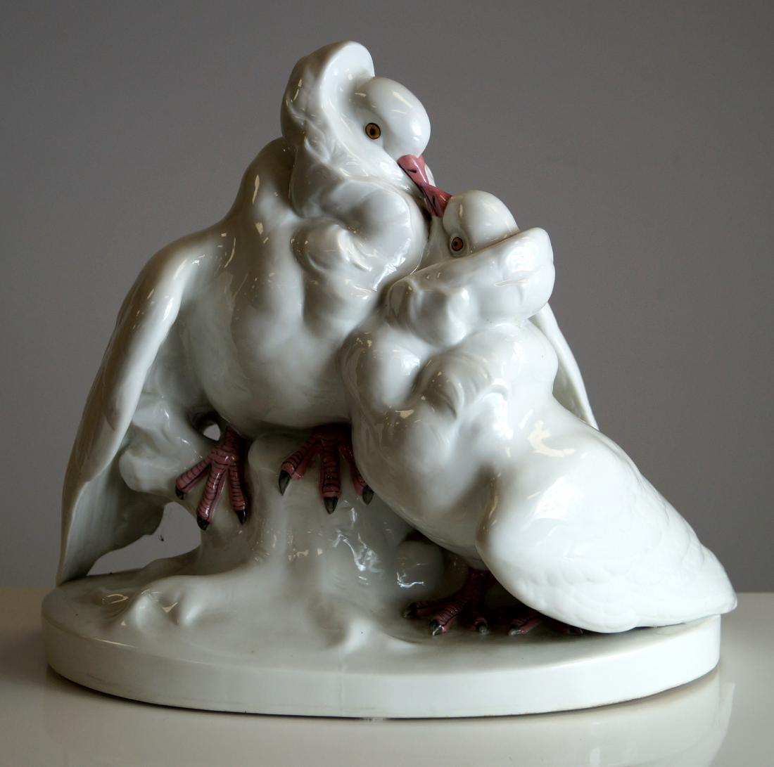 CAPO DI MONTE PORCELAIN GROUP OF DOVES, SIGNED. HEIGHT (1 of 1)