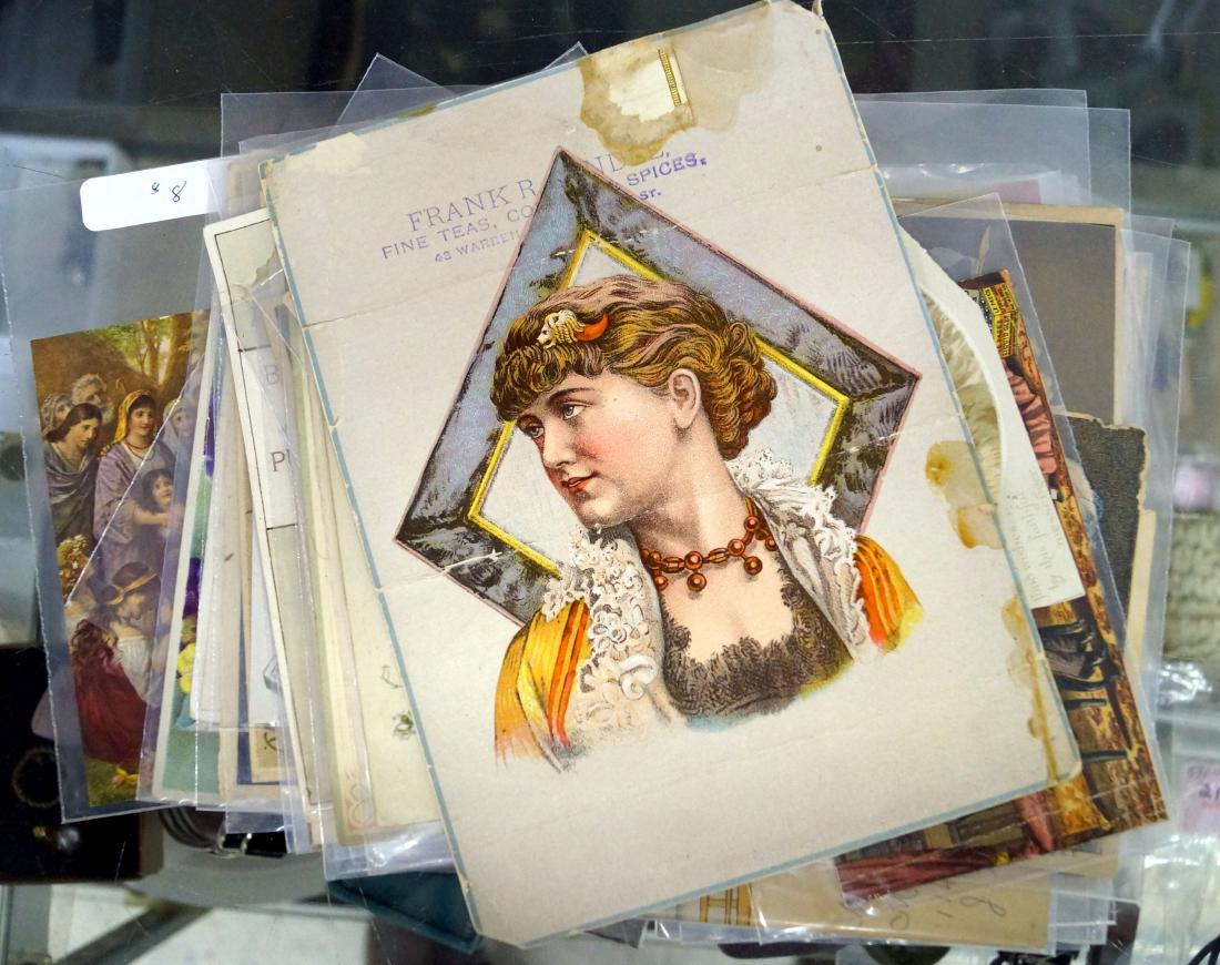 LOT ASSORTED VICTORIAN TRADE AND POSTCARDS (1 of 1)