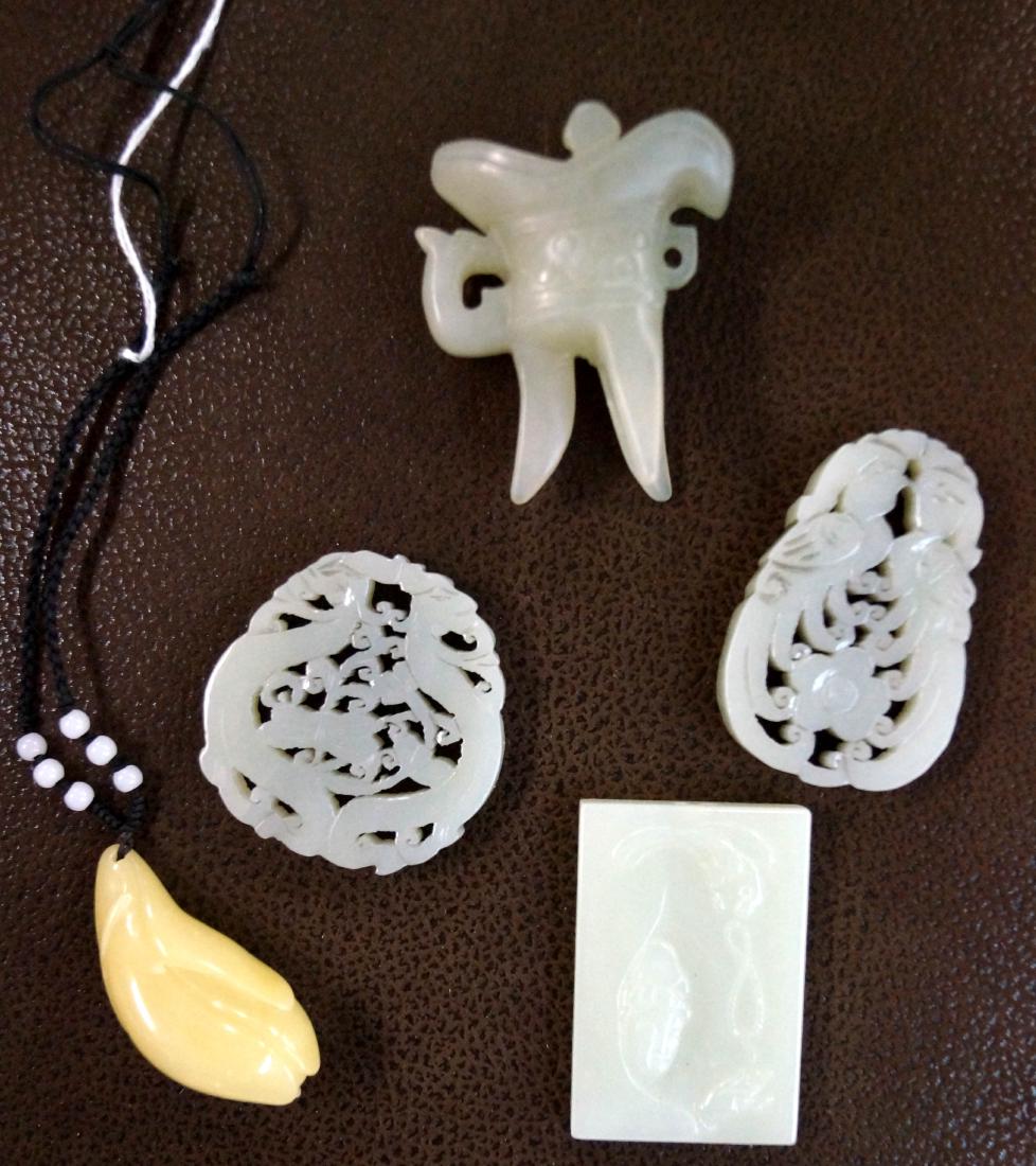 LOT (5) INCLUDING (3) CHINESE JADE PENDANTS, (1) (1 of 2)