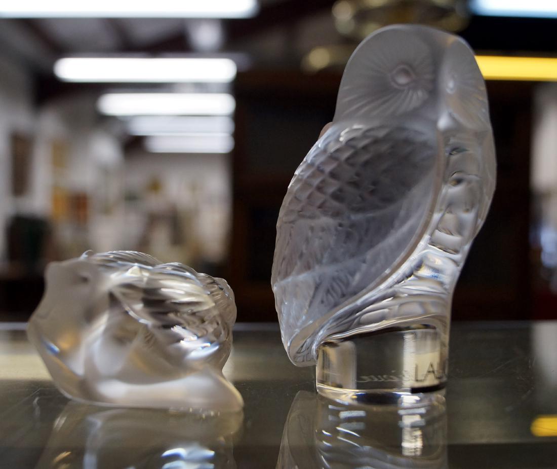 LOT (2) LALIQUE, FRANCE FROSTED CRYSTAL FIGURES (1 of 2)
