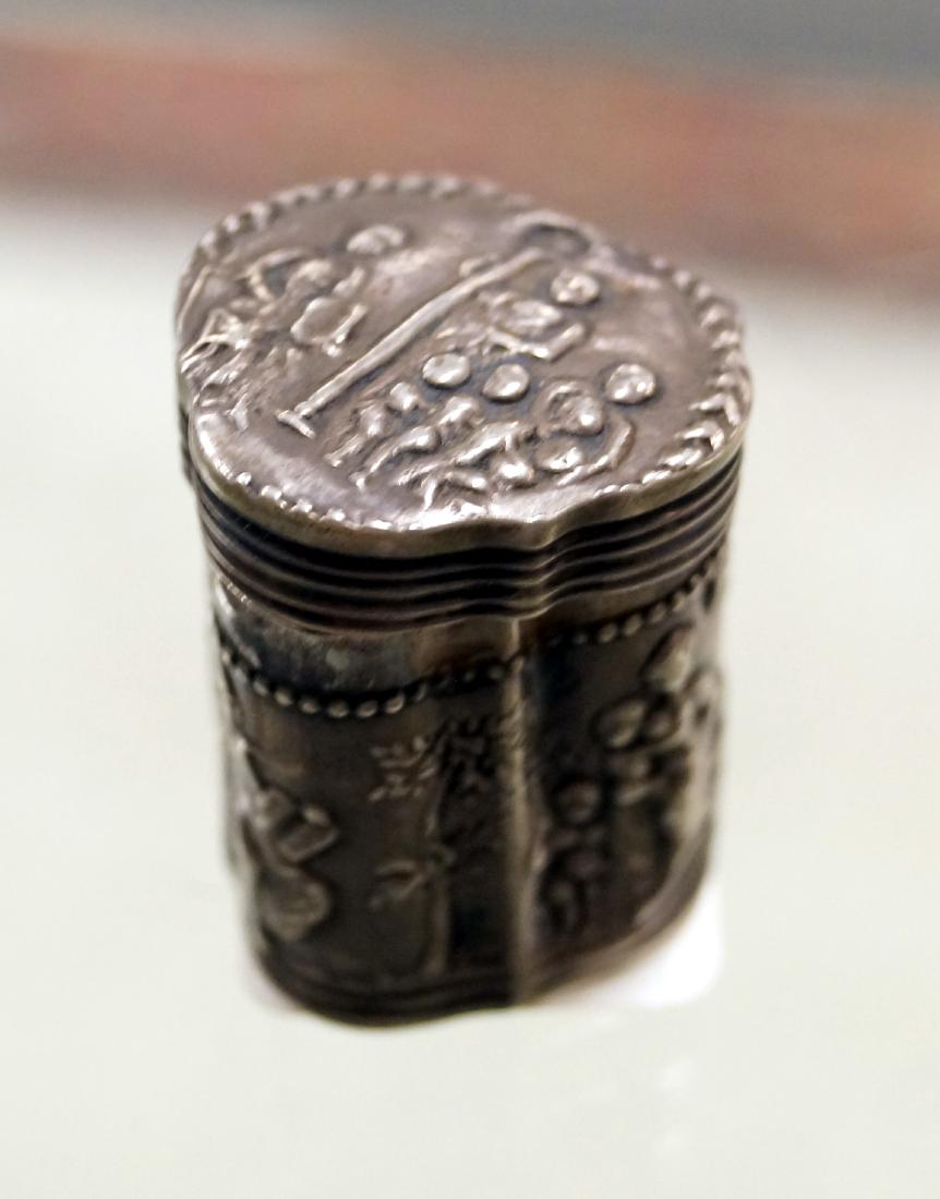 NETHERLAND .833 SILVER REPOUSSE BOX. HEIGHT 1 1/4"; (1 of 3)