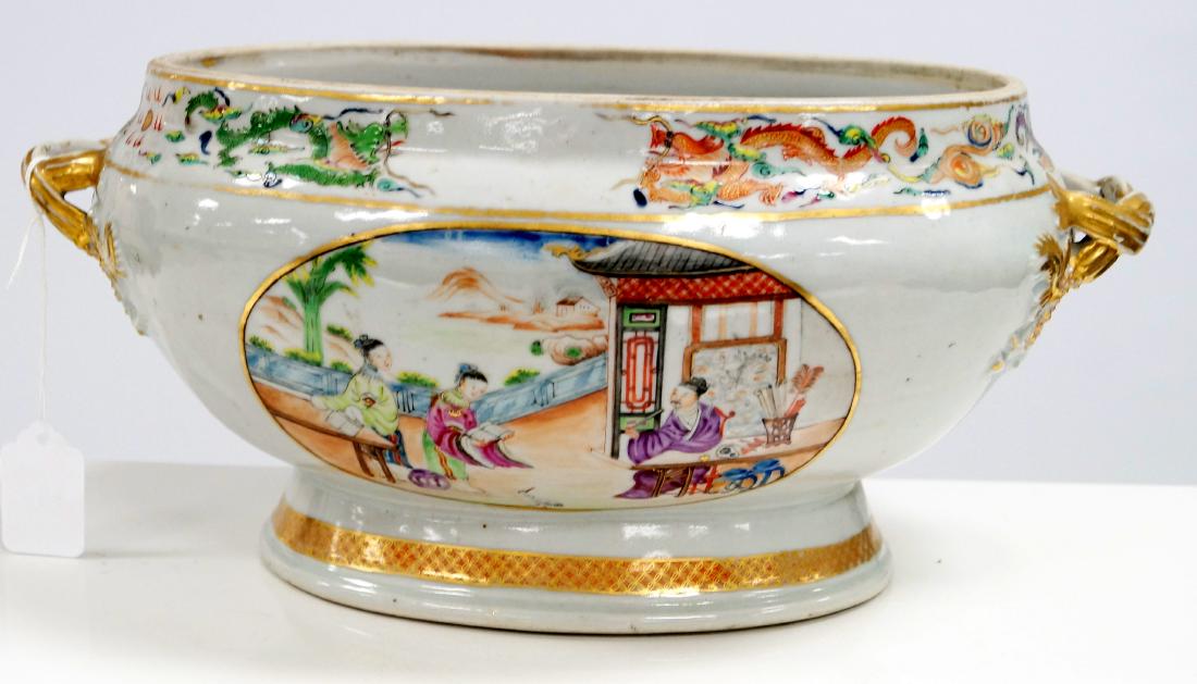 CHINESE DECORATED PORCELAIN MANDARIN TUREEN, 18/19TH (1 of 1)