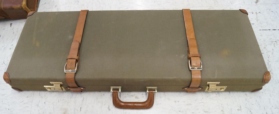 LEATHER/CANVAS HARD SIDE RIFLE/SHOTGUN CASE. LENGTH 32 (1 of 1)