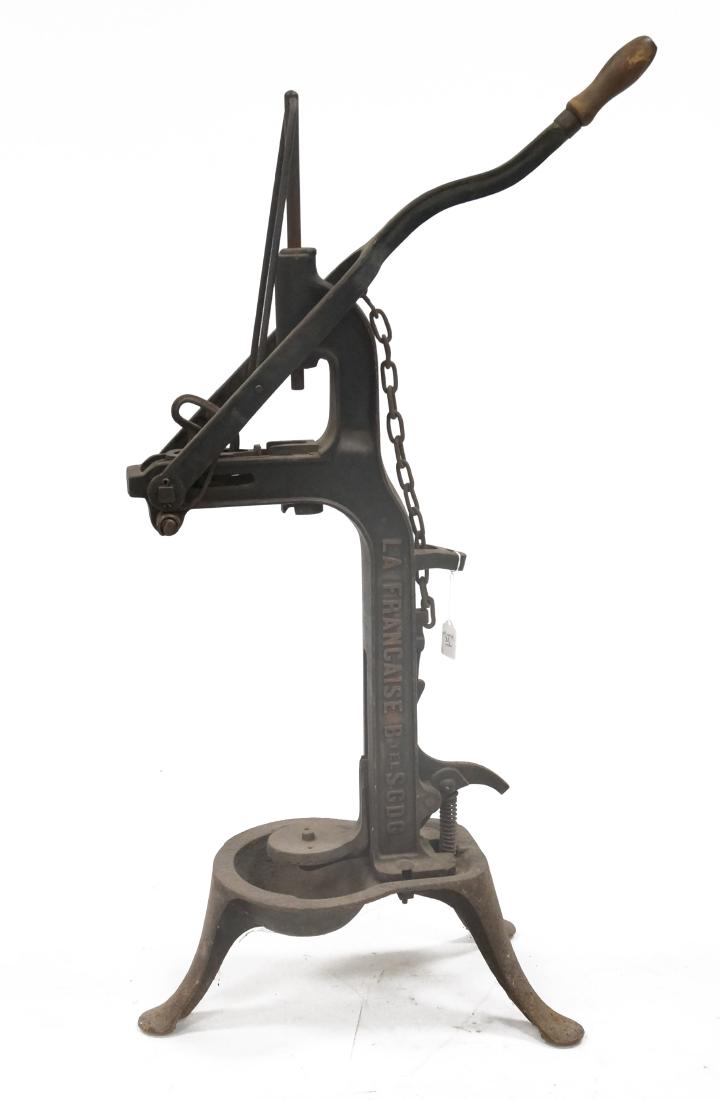 ANTIQUE LA FRANCAISE CAST IRON CHAMPAGNE BOTTLE CORKER, (1 of 2)