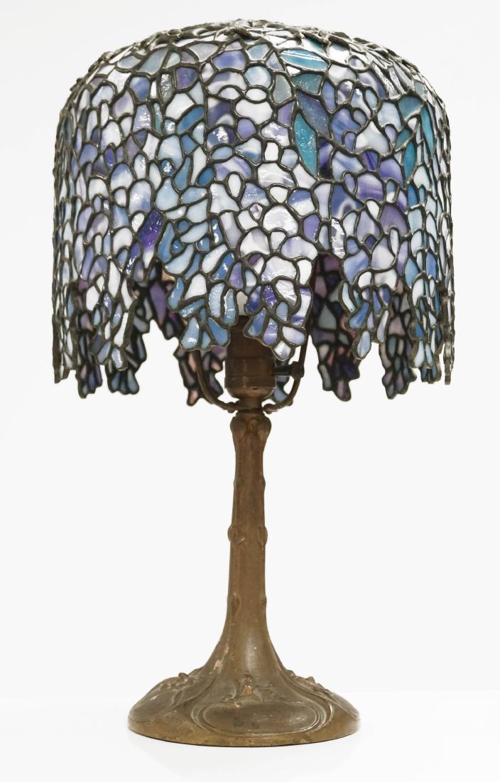 SOMER'S STAINED GLASS COMPANY "WESTERIA" TABLE LAMP, (1 of 2)